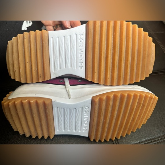 Converse Women's Run Star Hike Hi Midnight Hibiscus Platform Sneakers - Picture 12 of 14